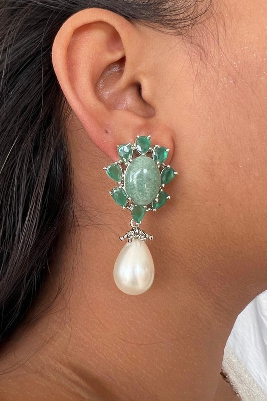 pearl emerald stud