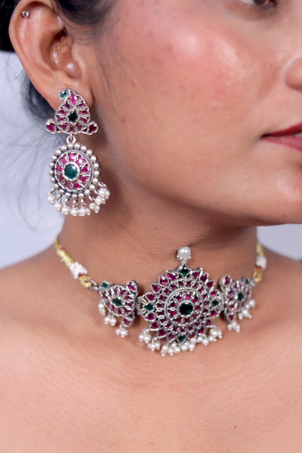 ruby green choker set