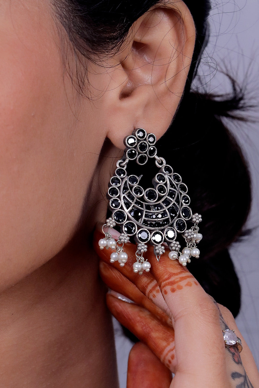 Black chandbali earrings