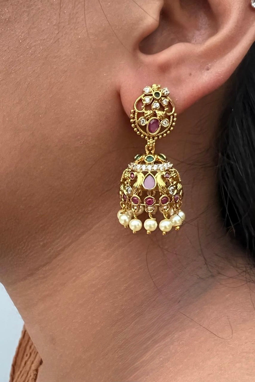 delicate temple jhumka