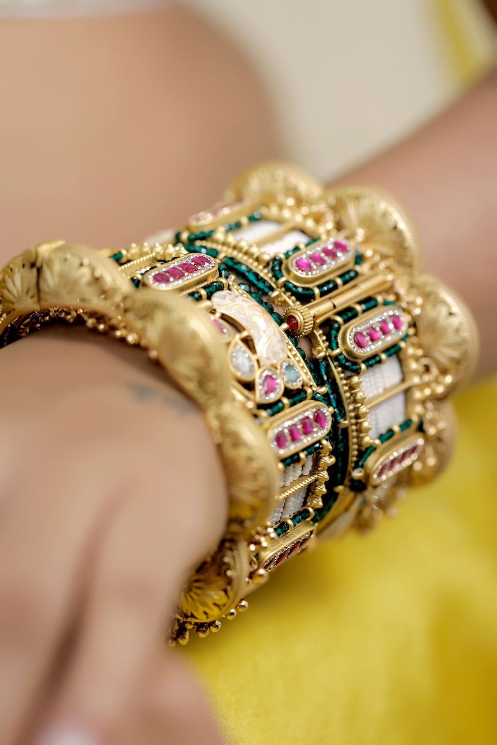 rajawadi pearl Swarovski bangle
