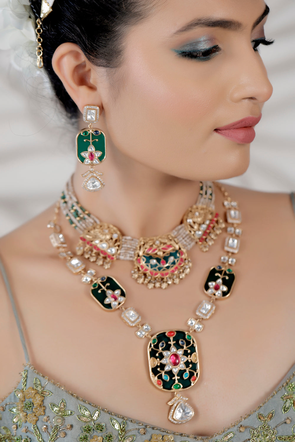 holdali necklace set