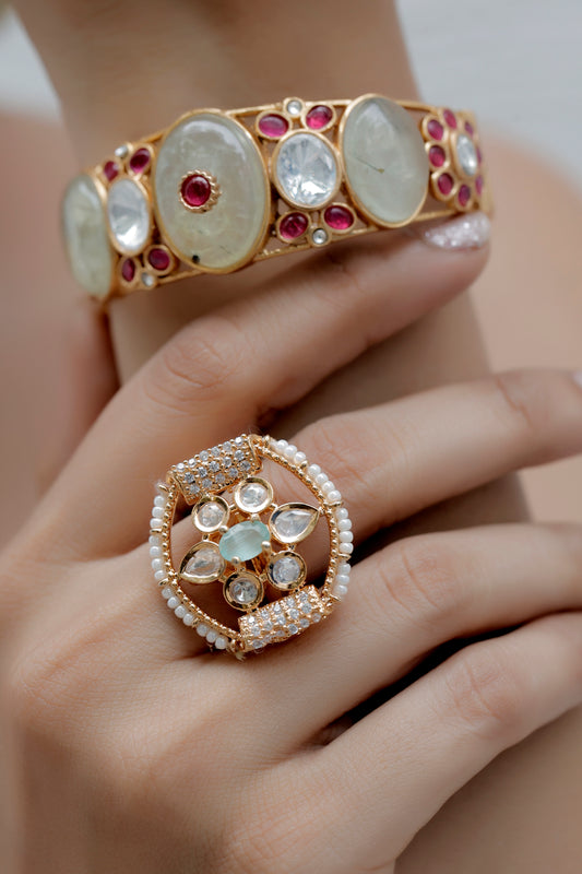 semi-precious stone kundan antique gold bracelet 240334