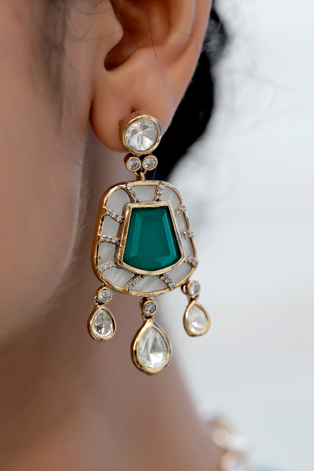 tyani inspired moissanite emerald doublet stone polki double layer necklace wit drop earrings