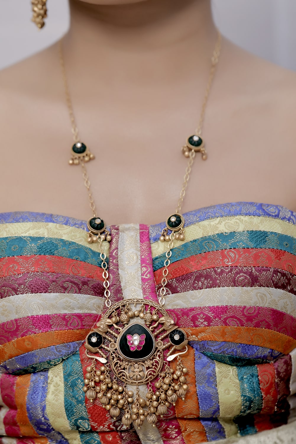 Jadau heritage inlay kundan long set klnes240491