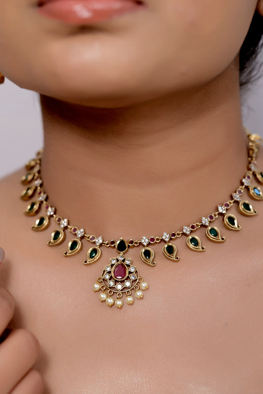 delicate gold necklace set