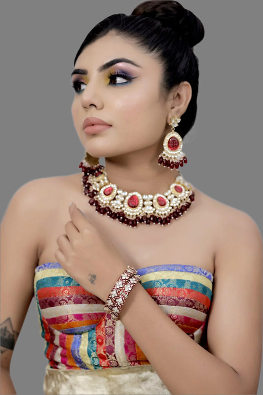 Red kundan bangles