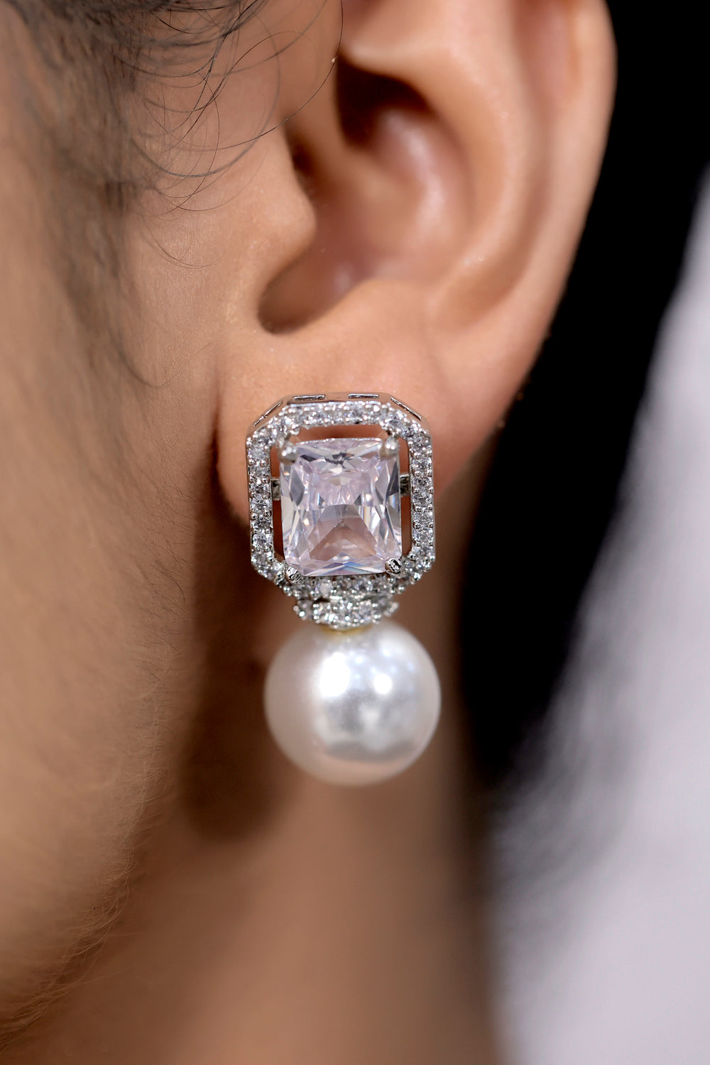 ad silver and gold polish stud earrings 230893