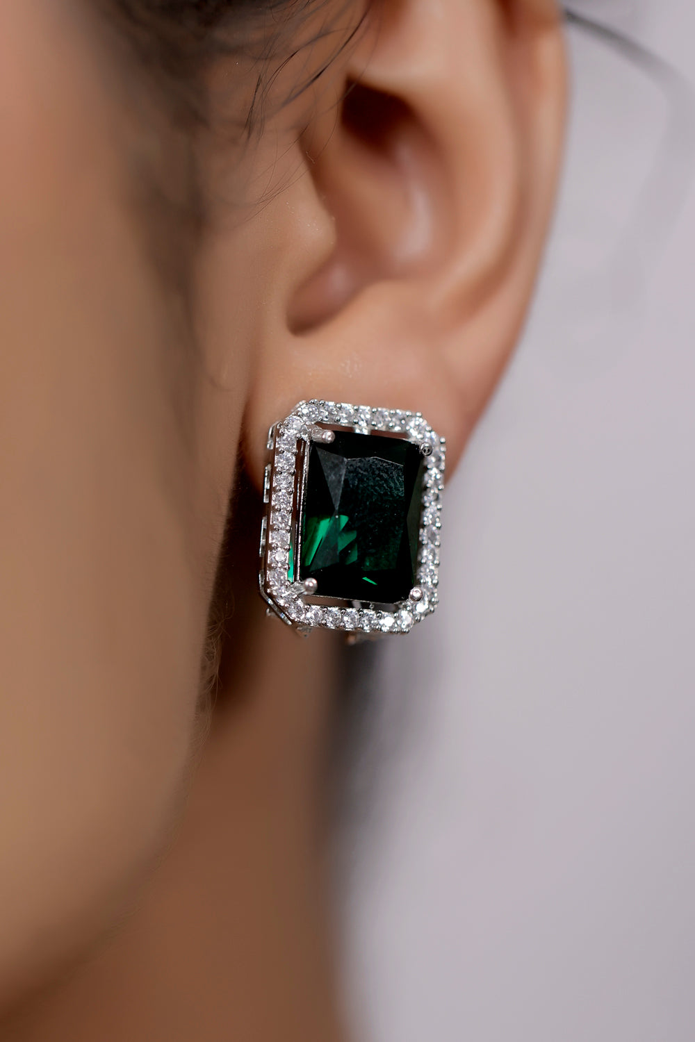 Silver Emerald Necklace Earrings Set ssnes250179