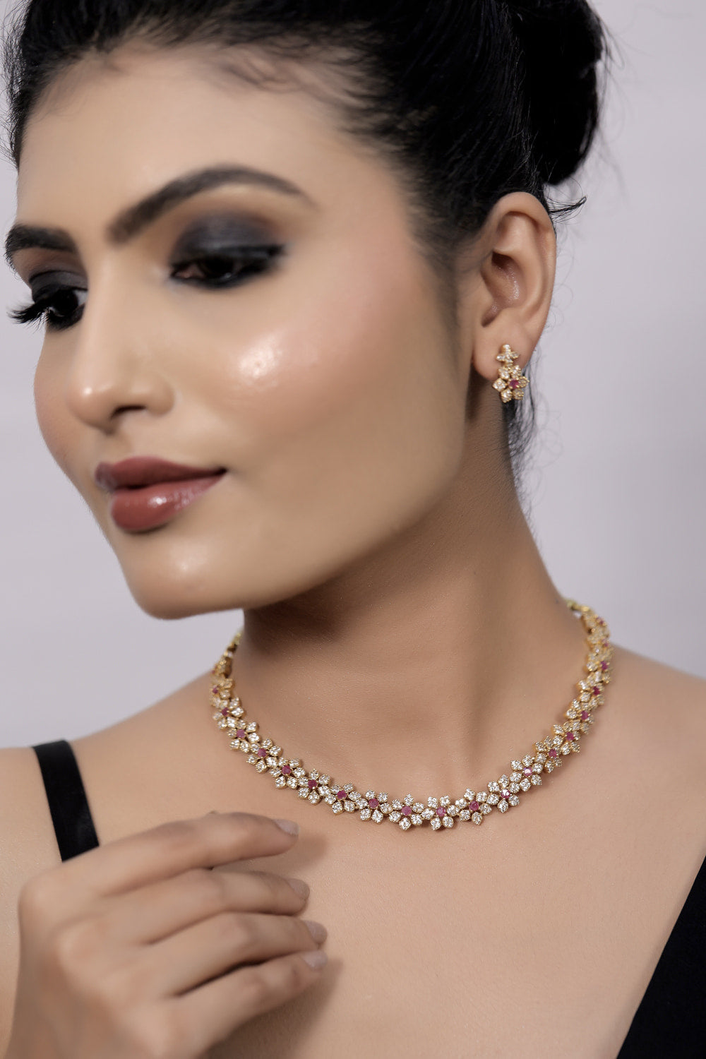 floral diamond choker