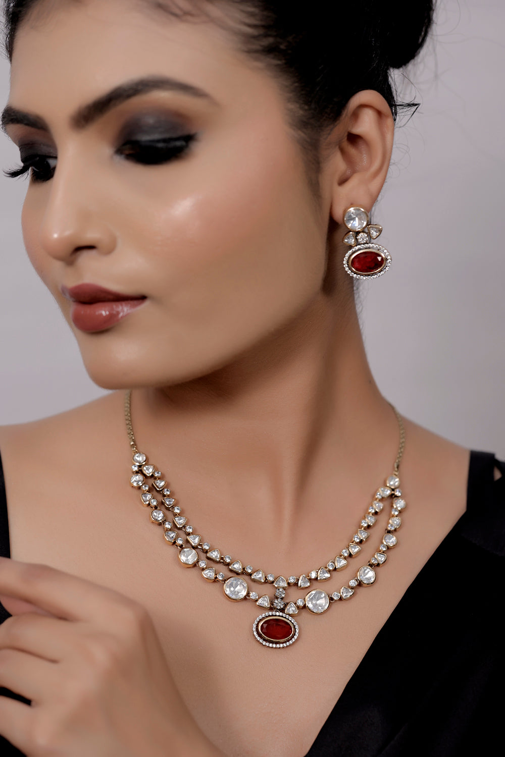 delicate yani kundan necklace set