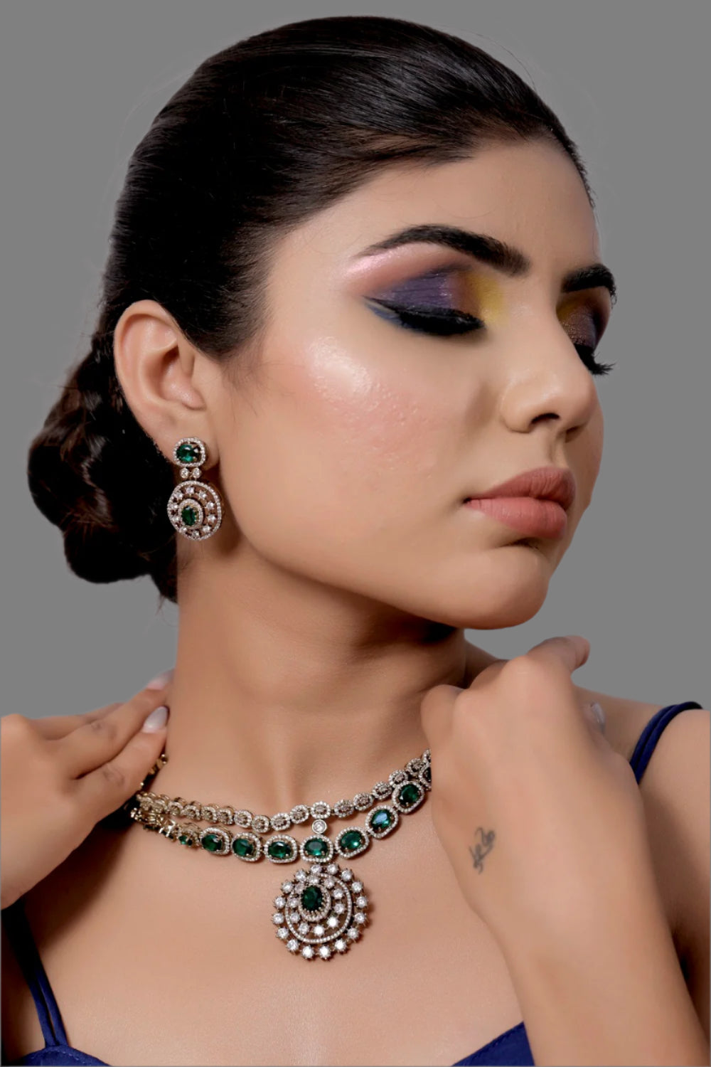 emerald diamond necklace