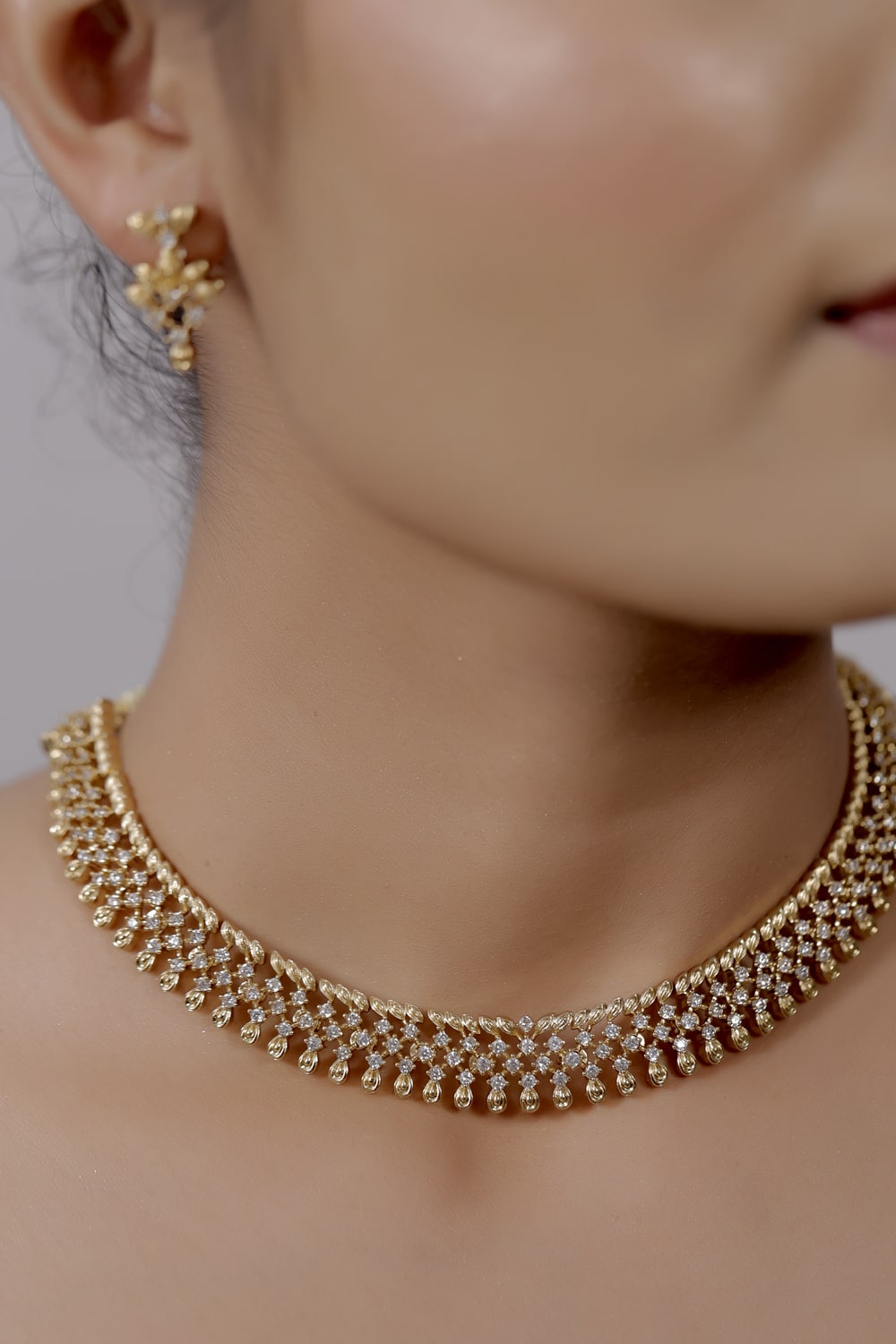 diamond look alike necklace set