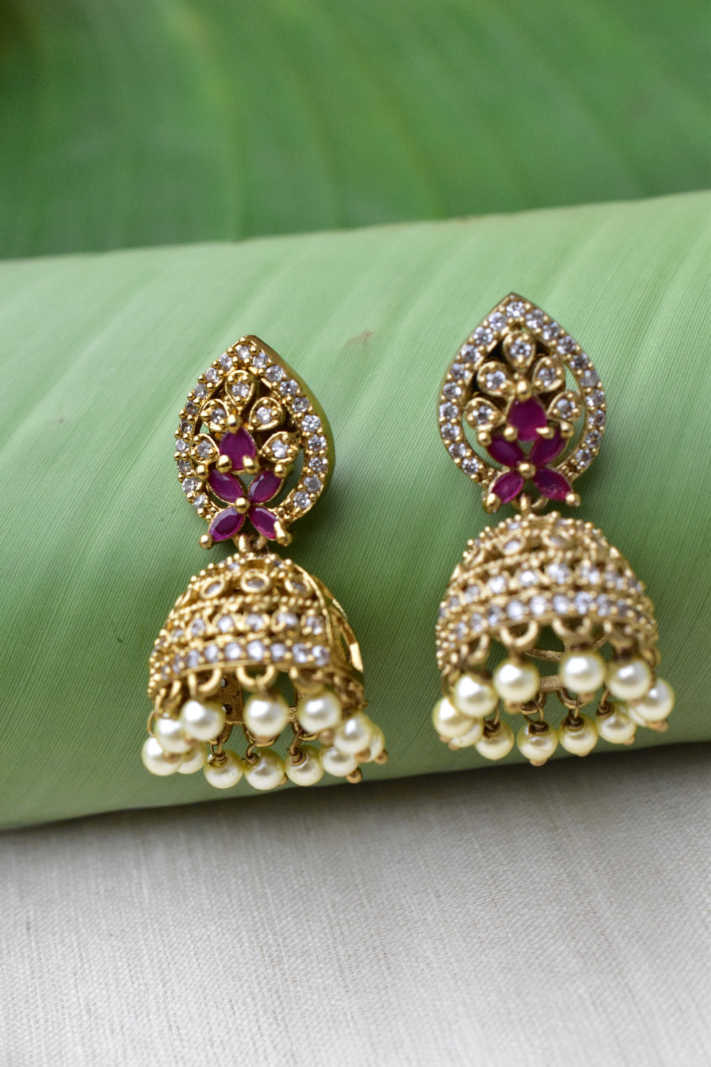 ruby gold jhumka