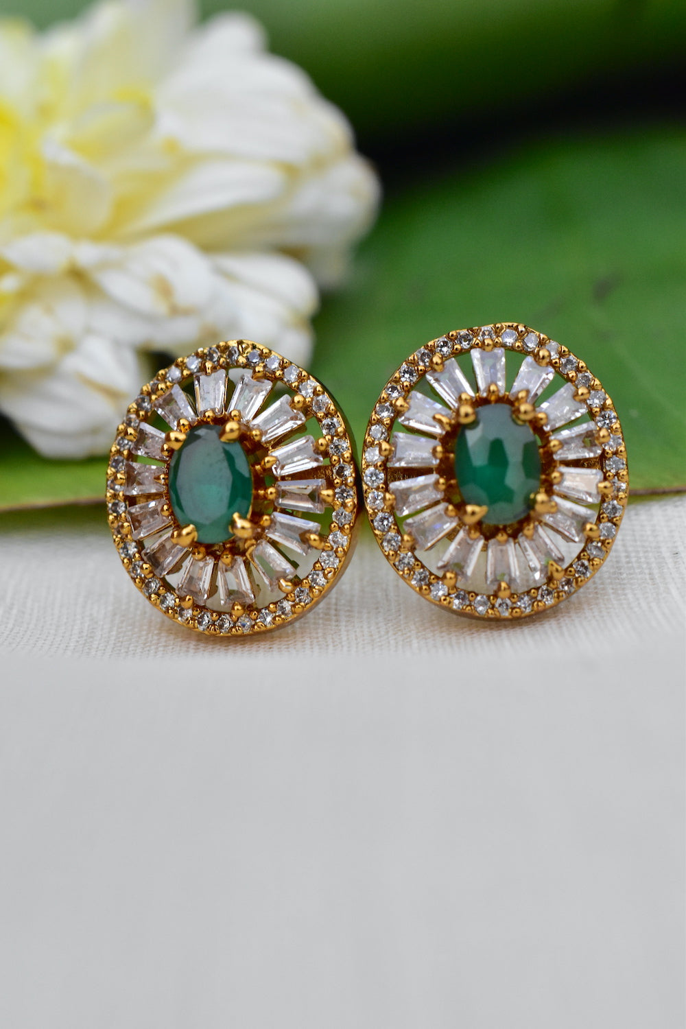 Ad zircon antique gold polish oval stud earrings adgpse250291