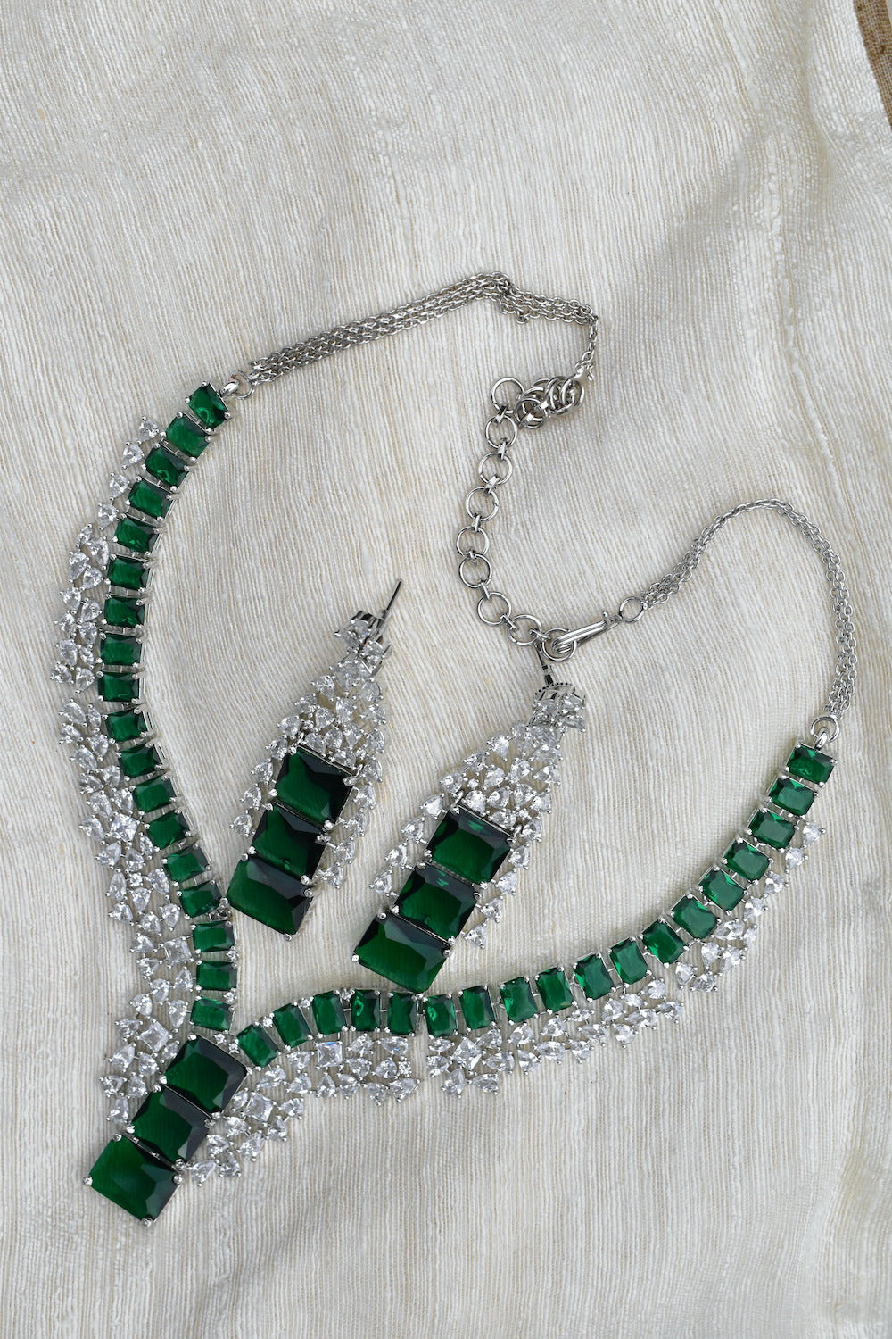 emerald jewellery