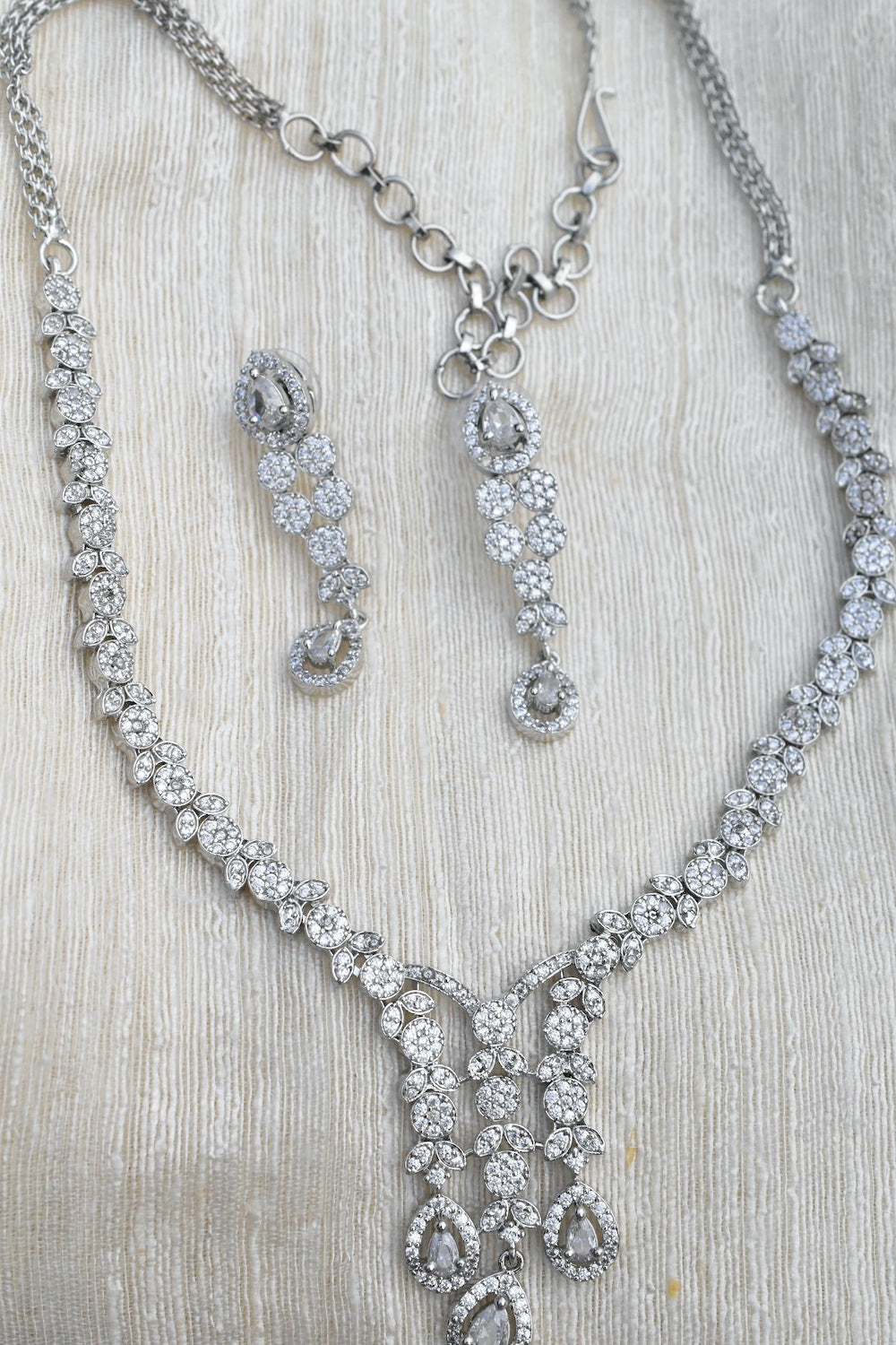 Ad silver polish delicate necklace earrings Set adspchnes250312