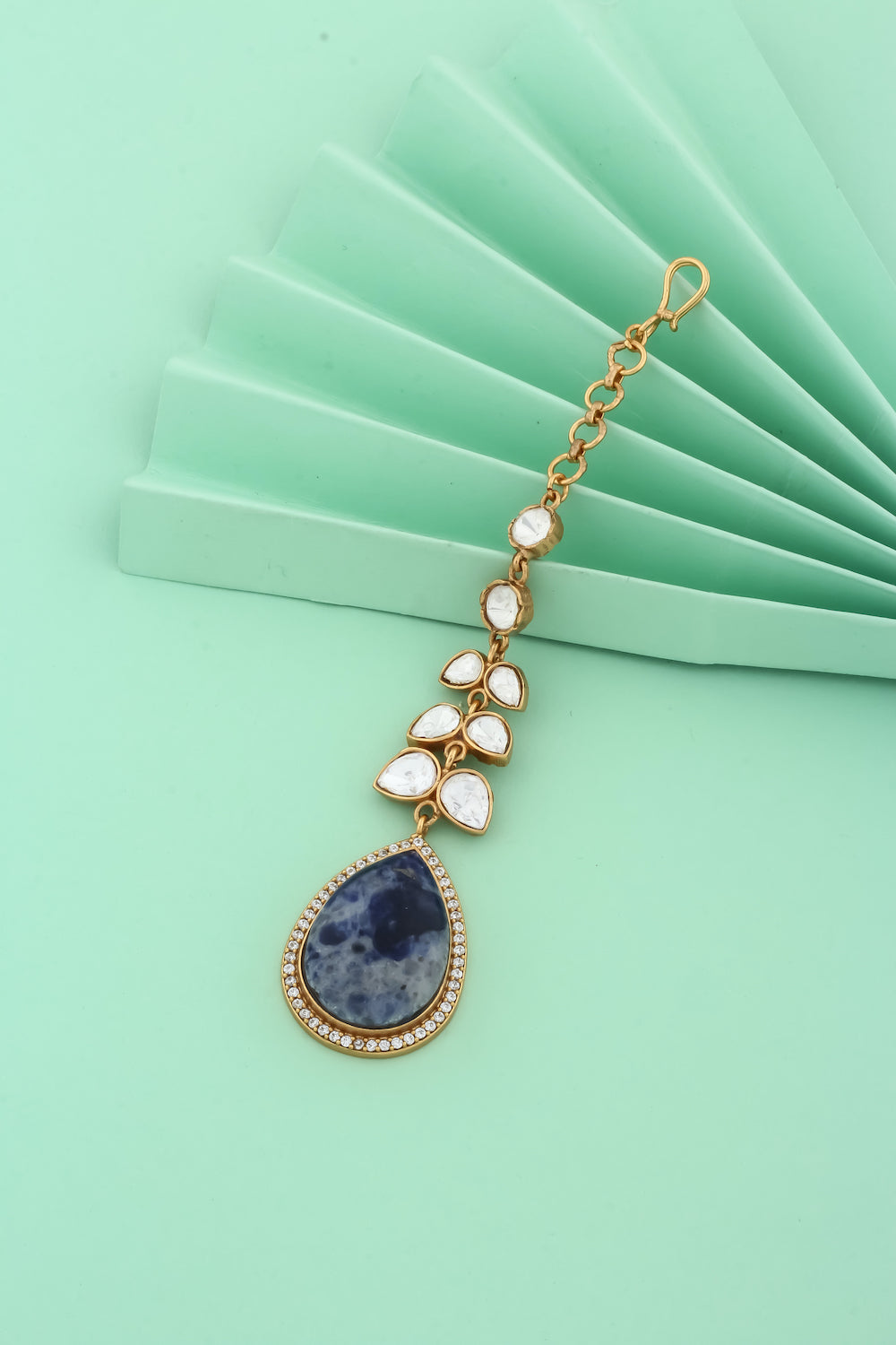 antique kundan maang tika