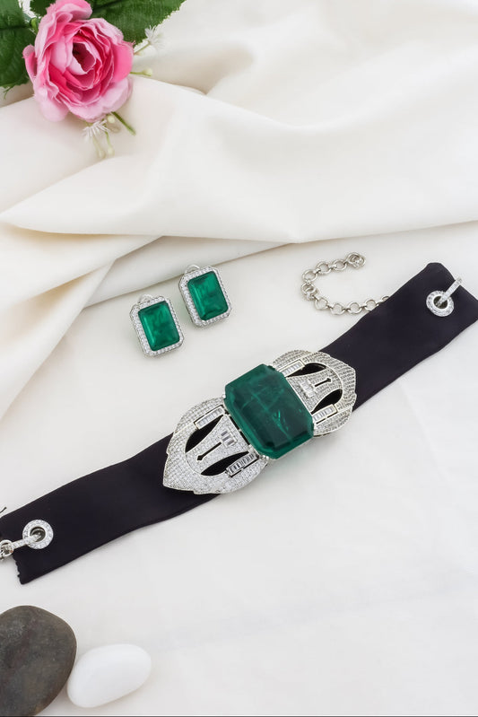 big doublet stone choker set