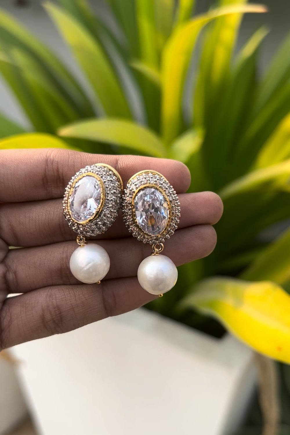 kundan statement studs