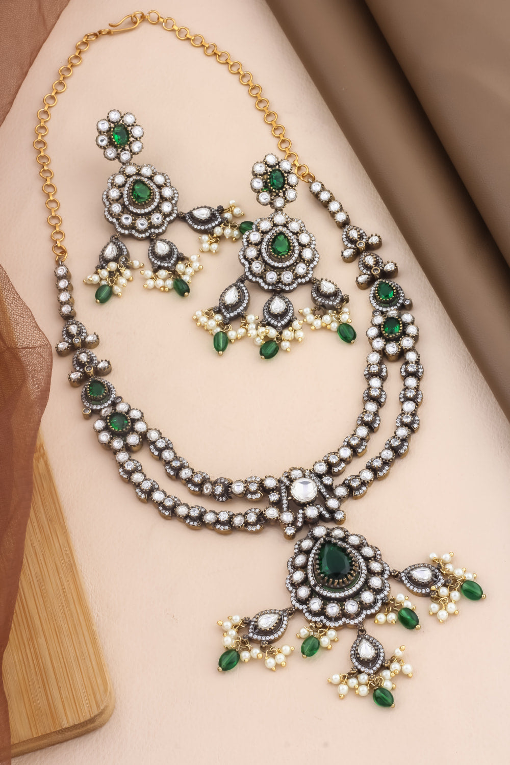 victorian emerald necklace set