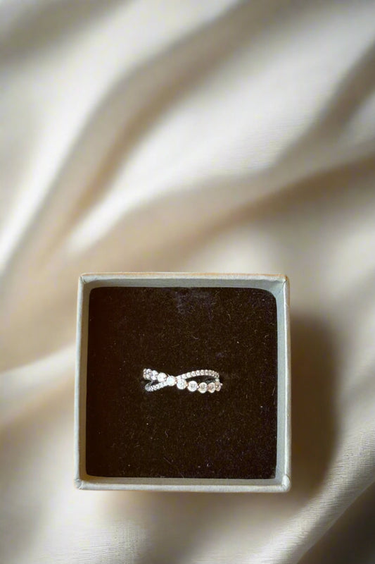 ad silver finger ring