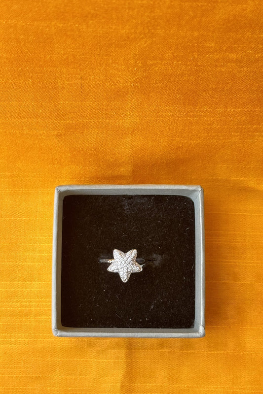 ad silver finger ring