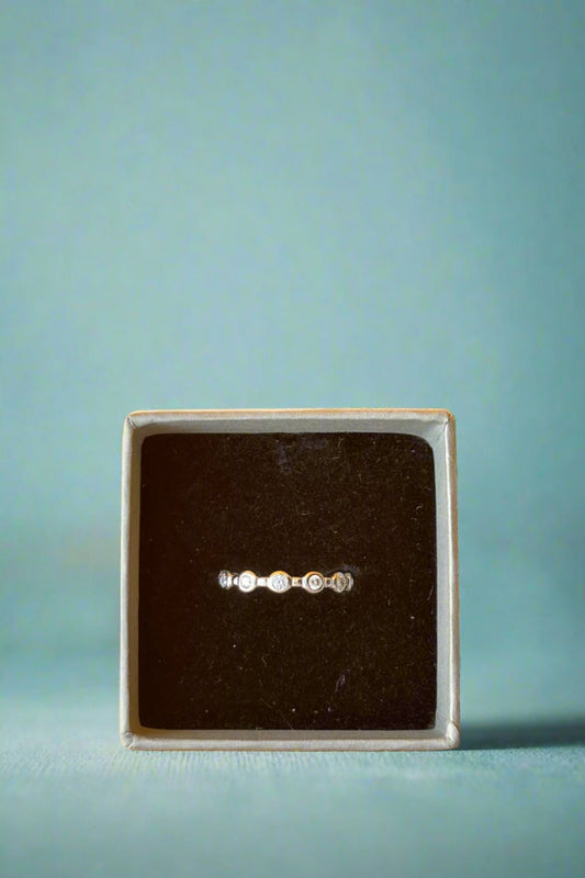 ad silver finger ring