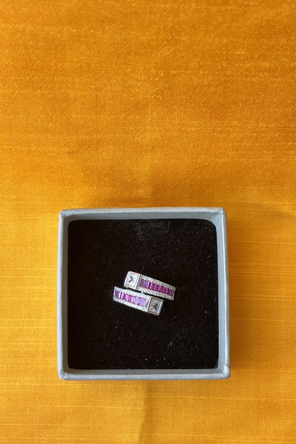 ad silver finger ring