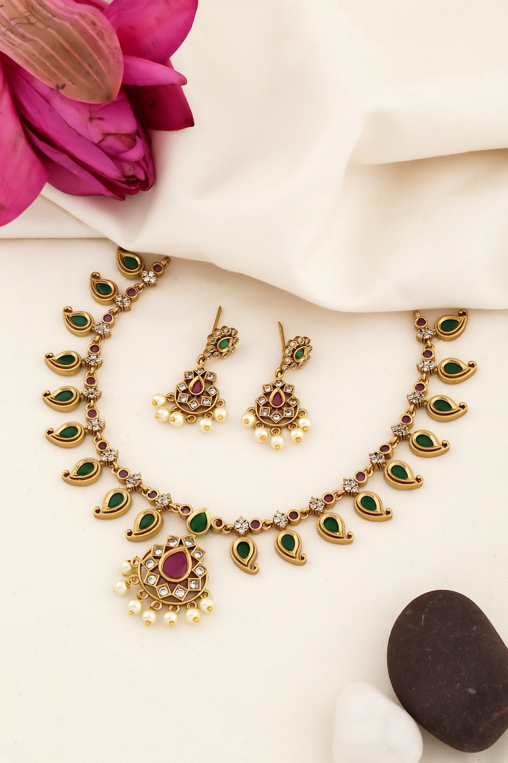 delicate gold necklace set