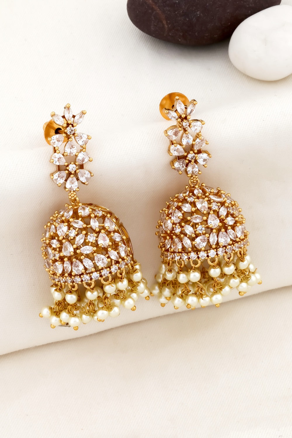 clear jhumka