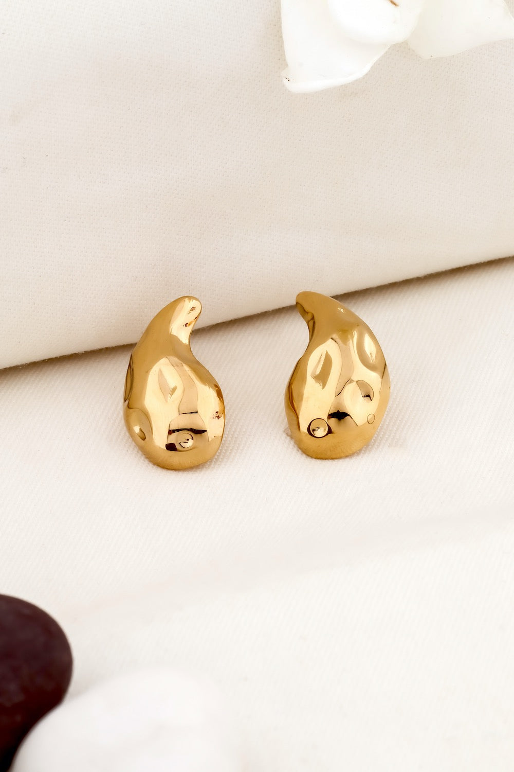 antitarnish drop earrings