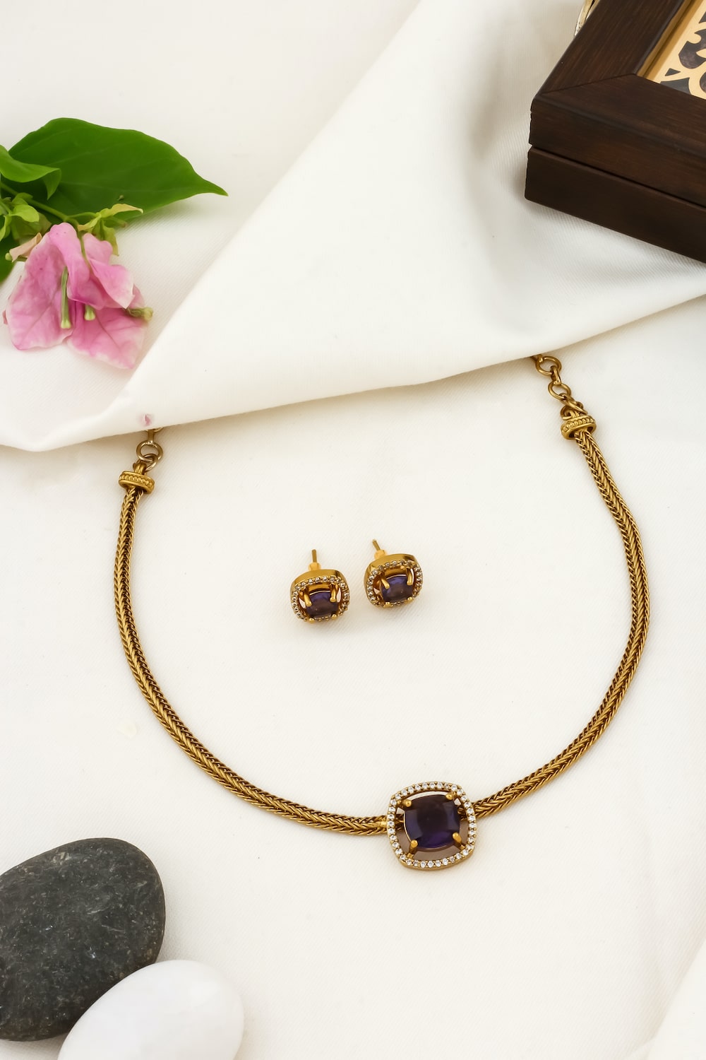 blue stone chani necklace