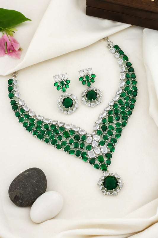 emerald diamond necklace