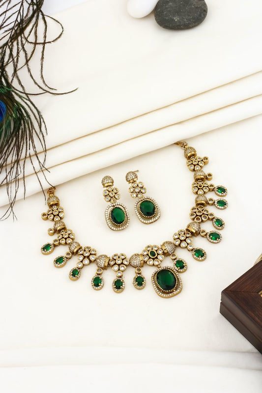 green necklace set