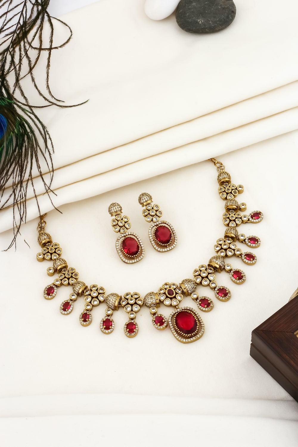 red victorian choker