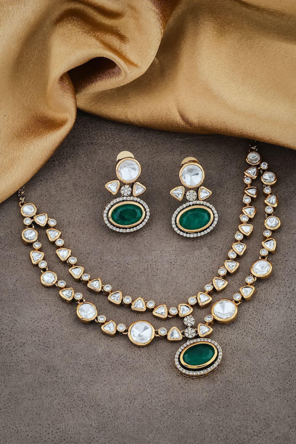 emerald doublet necklace set