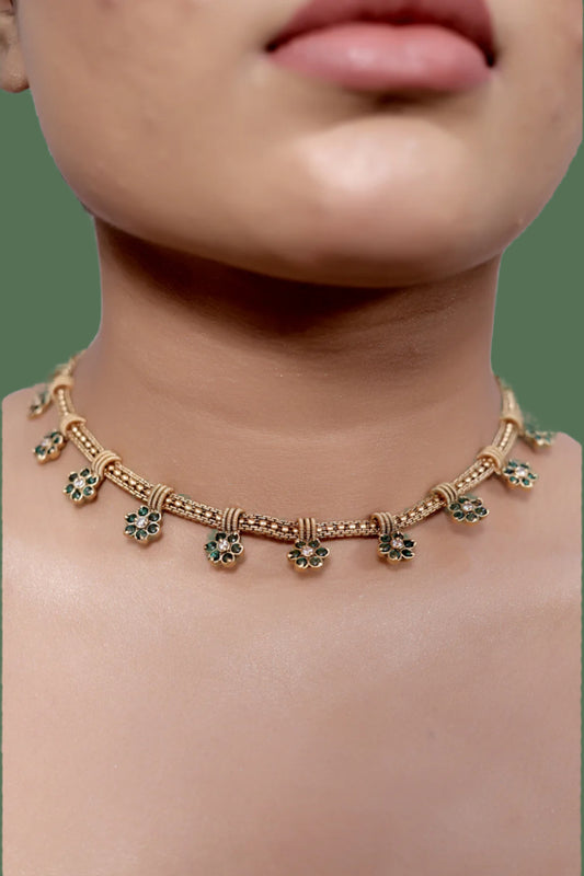 green delicate choker