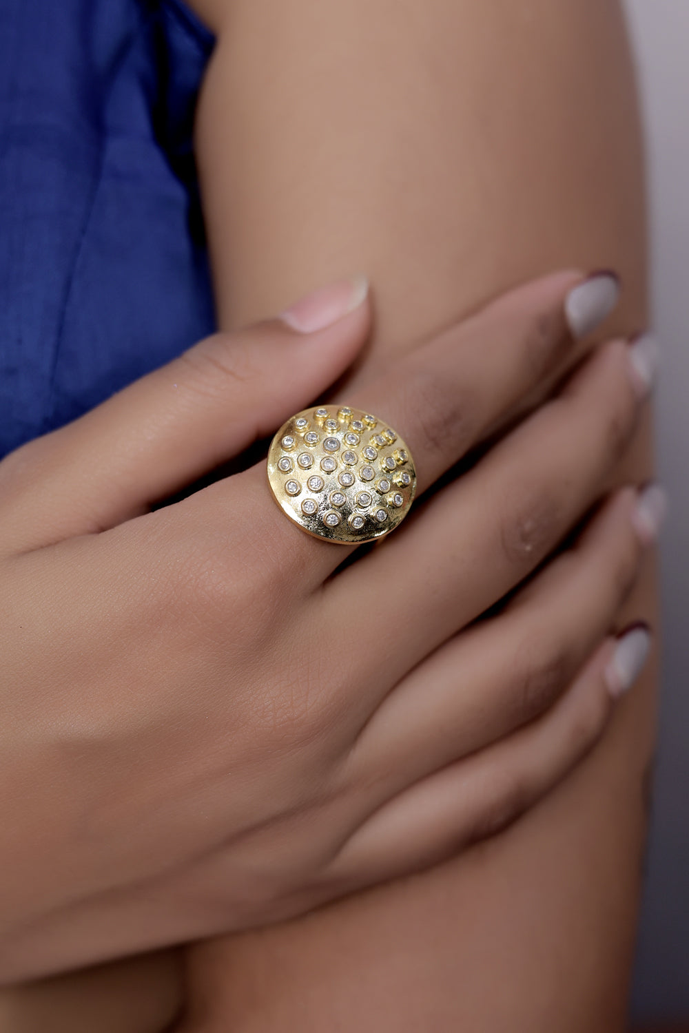 GOLD DIAMOND FINGER RING