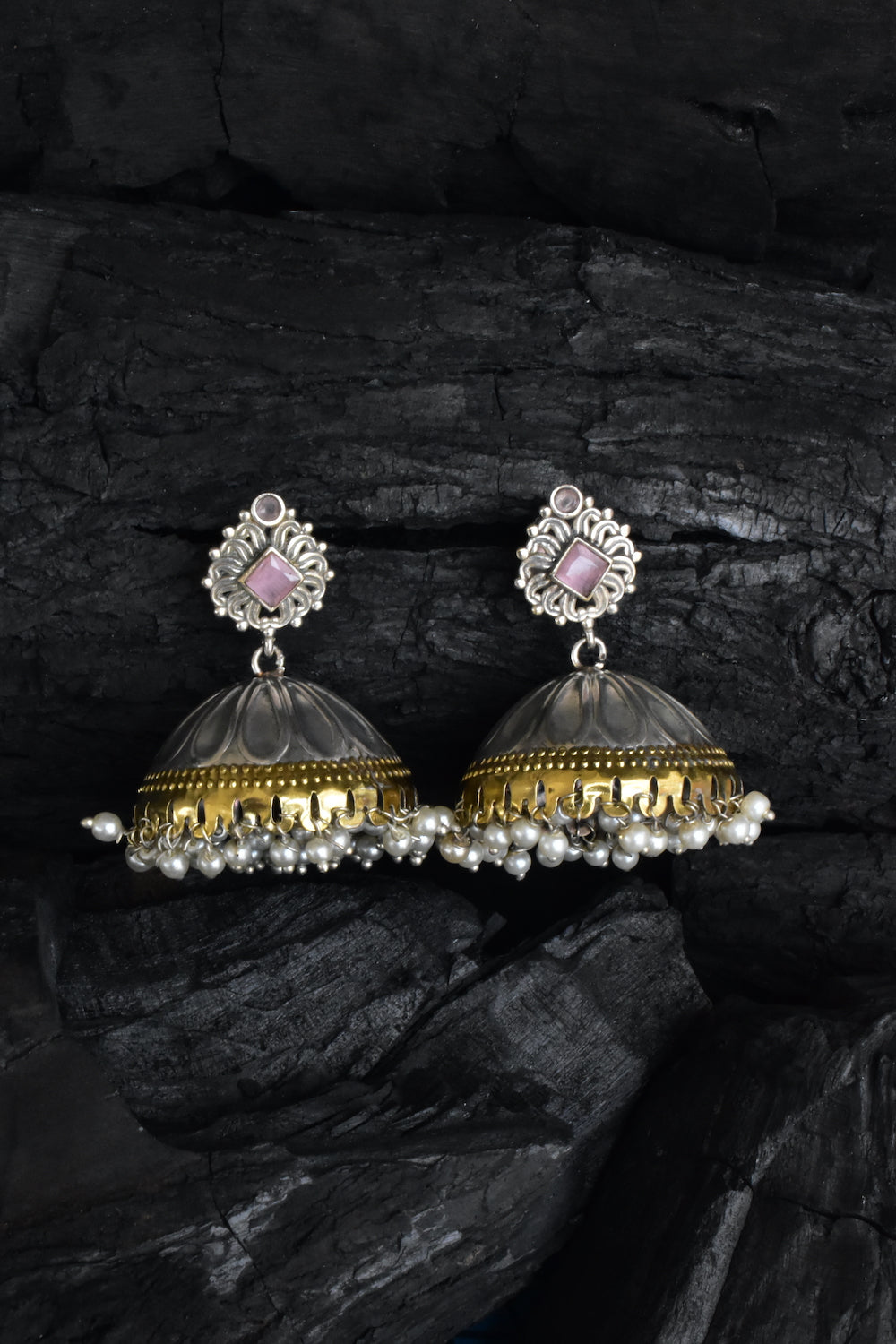 pink jhumka