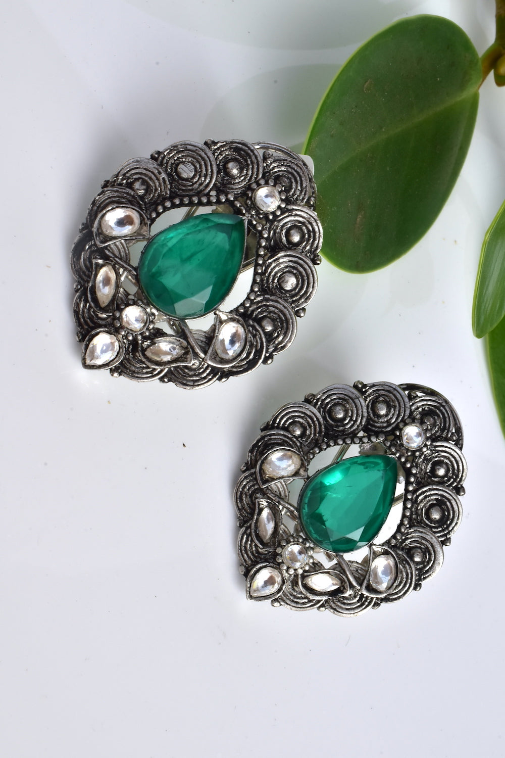 green earrings