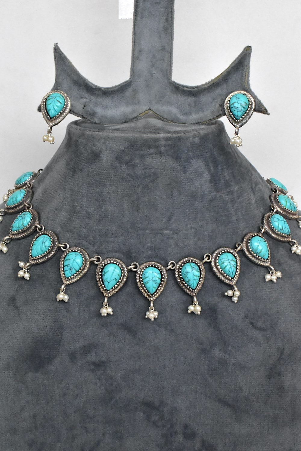 turquoise carved necklace