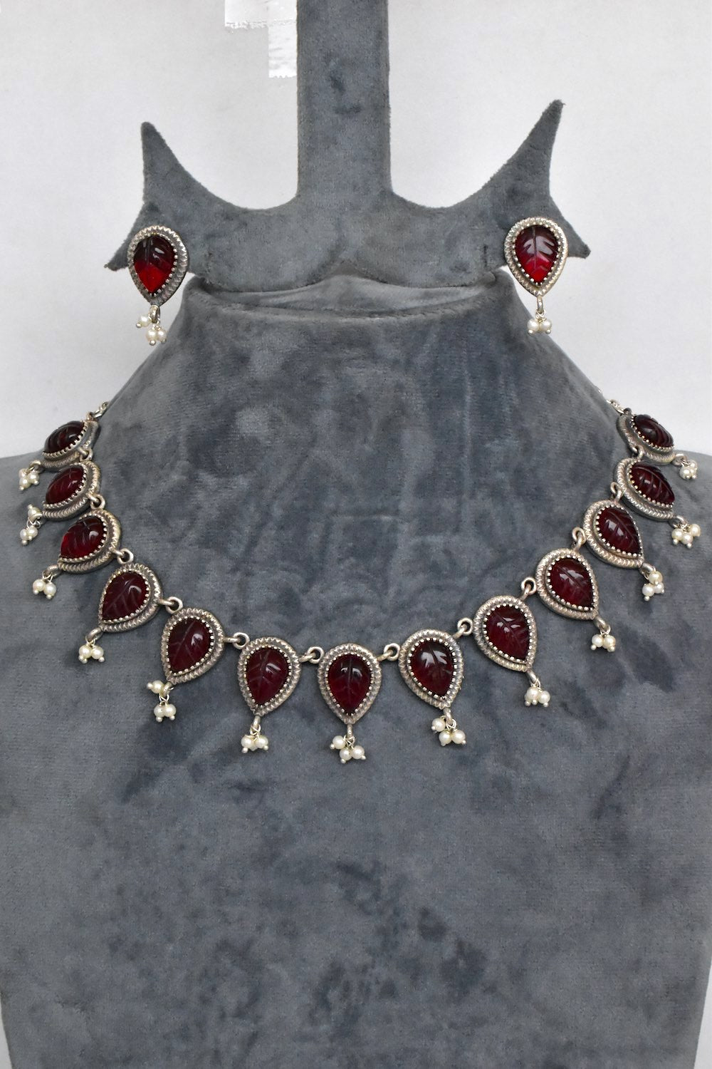 silver look alike necklace