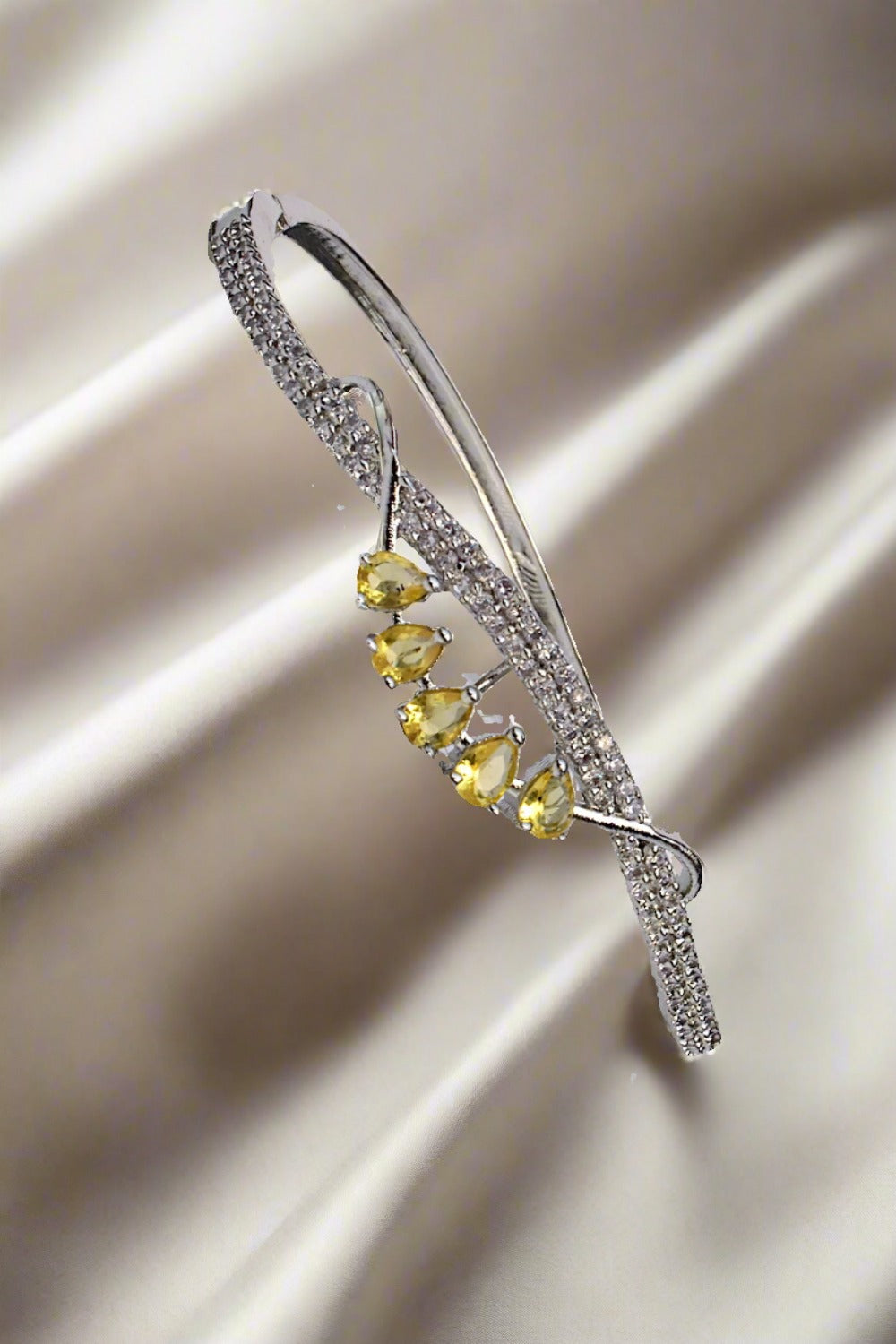 sapphire yellow bracelet