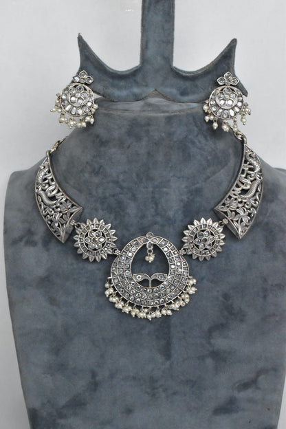 Tribal medium length necklace earrings set trcnes230440