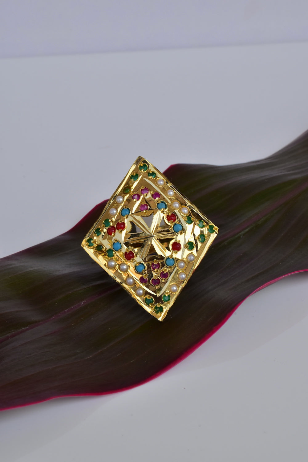 kundan finger ring