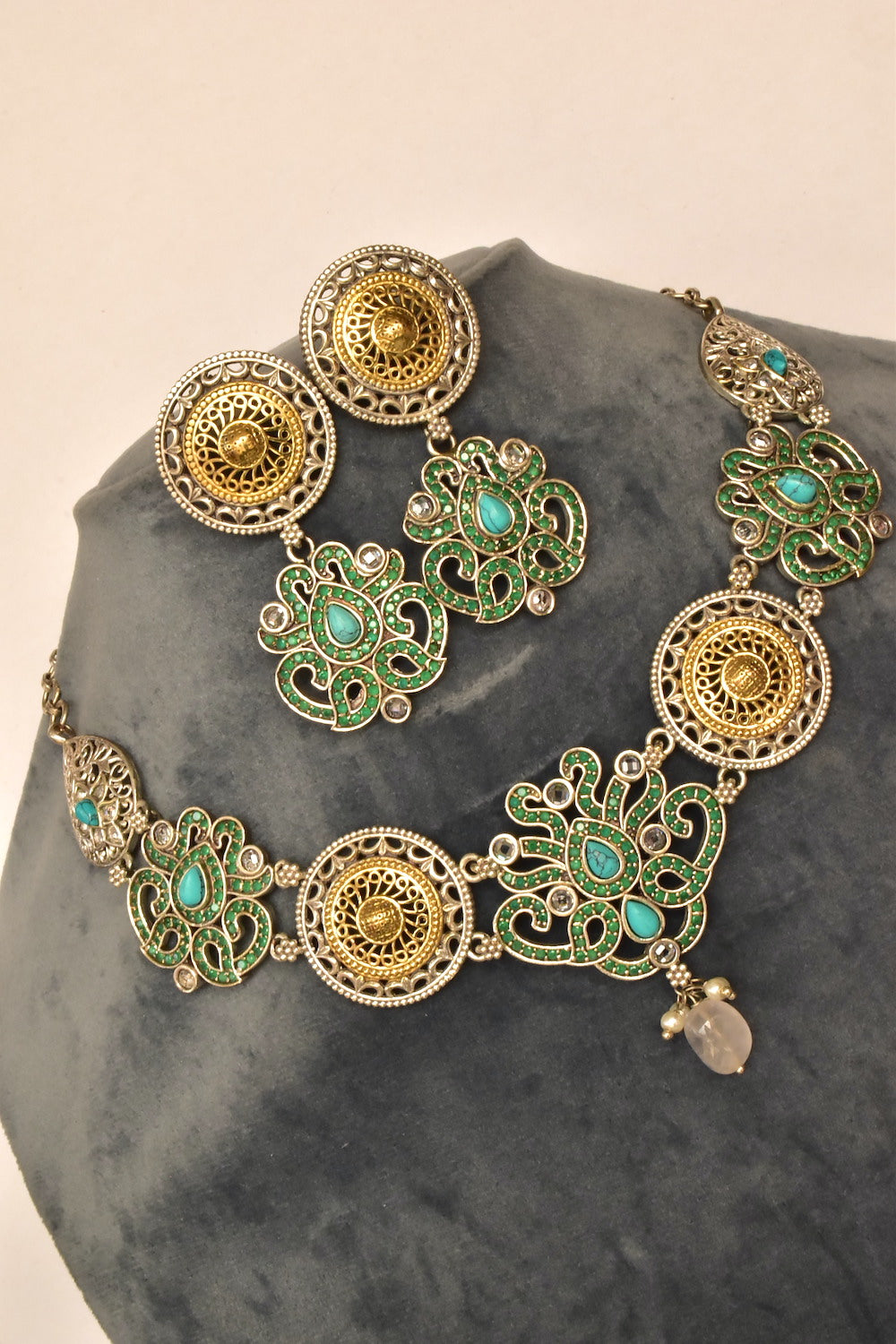 dual tone tribal choker
