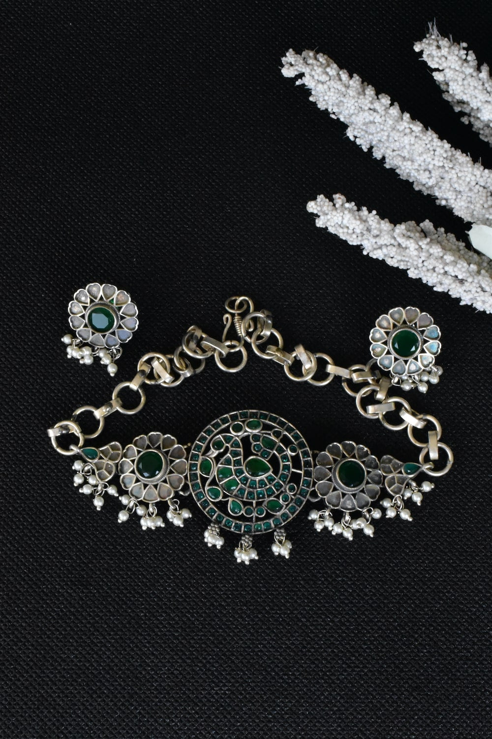 peacock choker