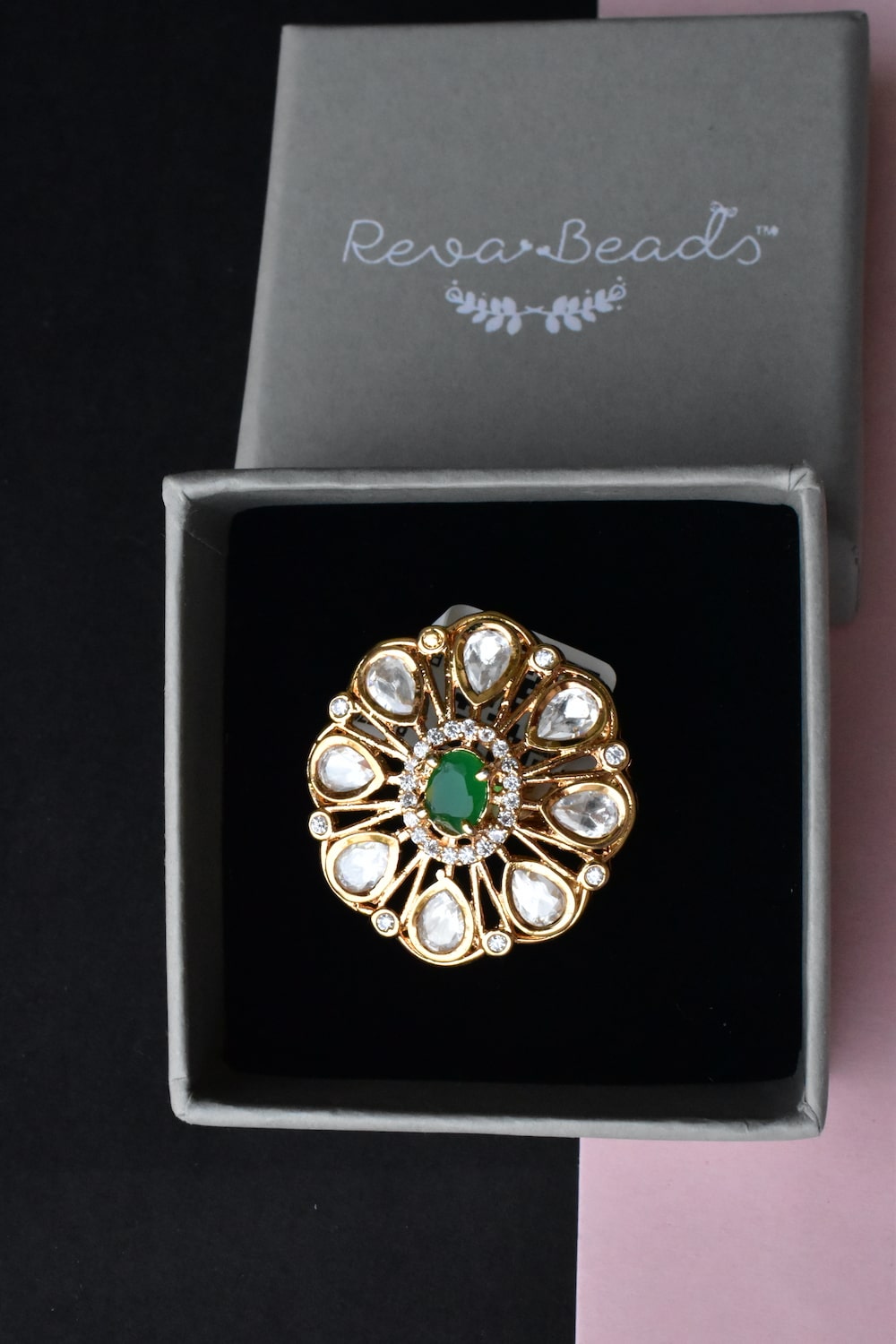 green kundan finger ring