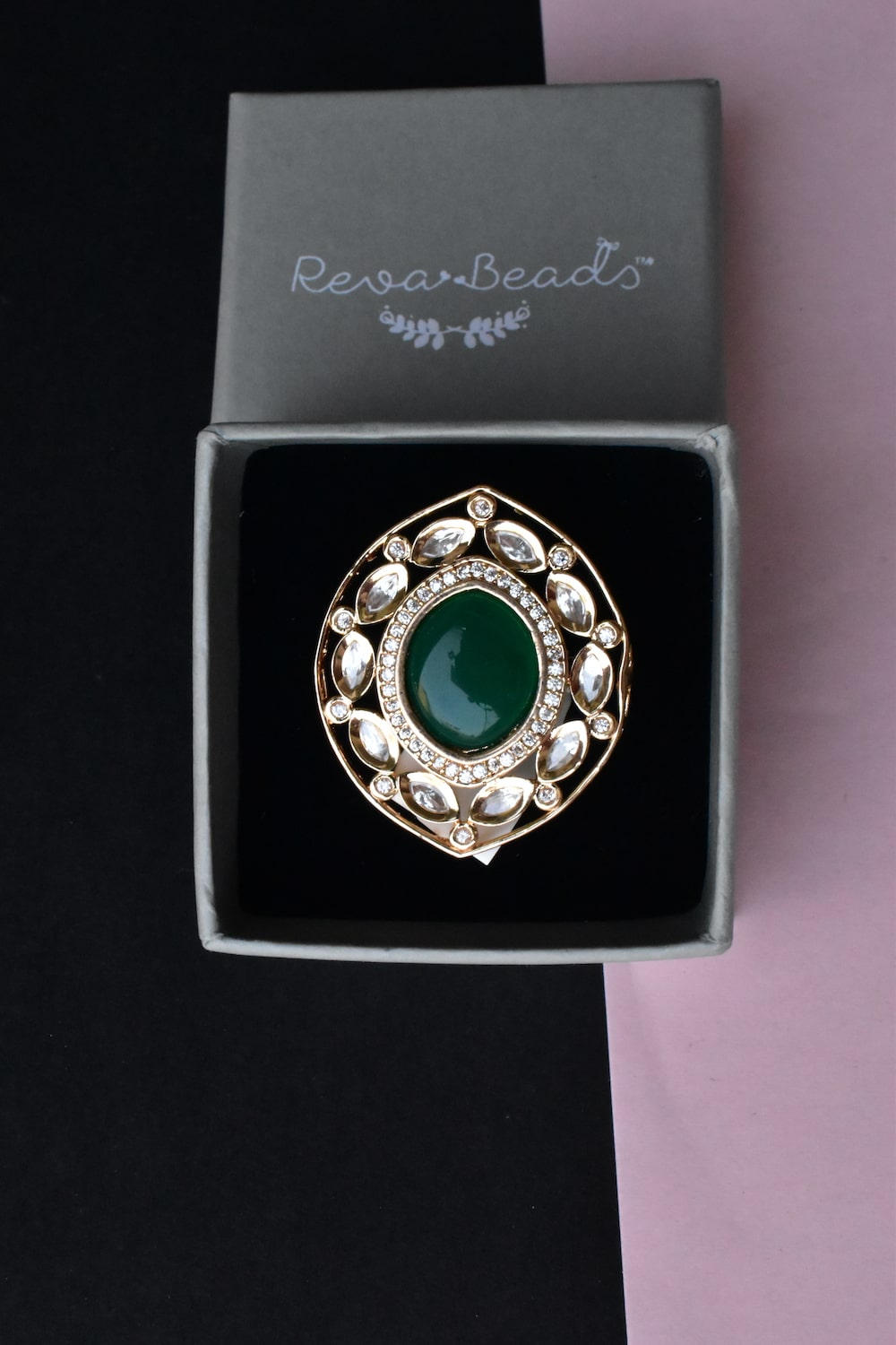 Emerald cz kundan finger ring